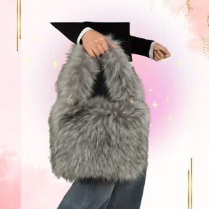 Fur hand bag